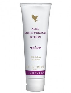 Aloe Moisturizing Lotion ενυδατική λοσιόν με αλόη βέρα, έλαιο jojoba, κολλαγόνο και ελαστίνη